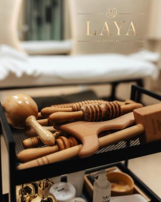 Maderoterapie – přirozená cesta ke krásnějším křivkám a lehčímu tělu. 🌿 Speciální dřevěné nástroje pomáhají rozproudit...